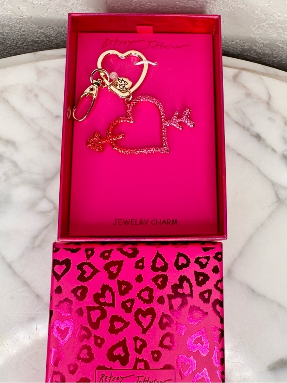 Betsey Johnson ,Heart,
Keychain ,bag Charm ,Pink Rhinestone NEW in Box Gift ❤️ - Picture 1 of 5